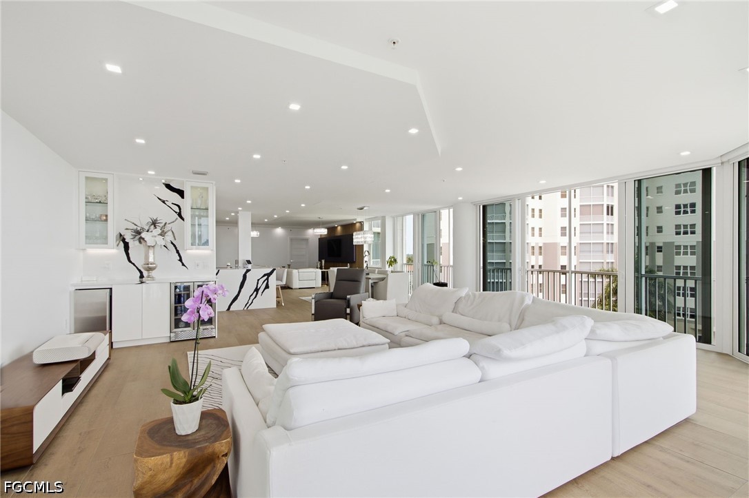 3 Bed Waterfront Home for Sale in The Shores, photo 17