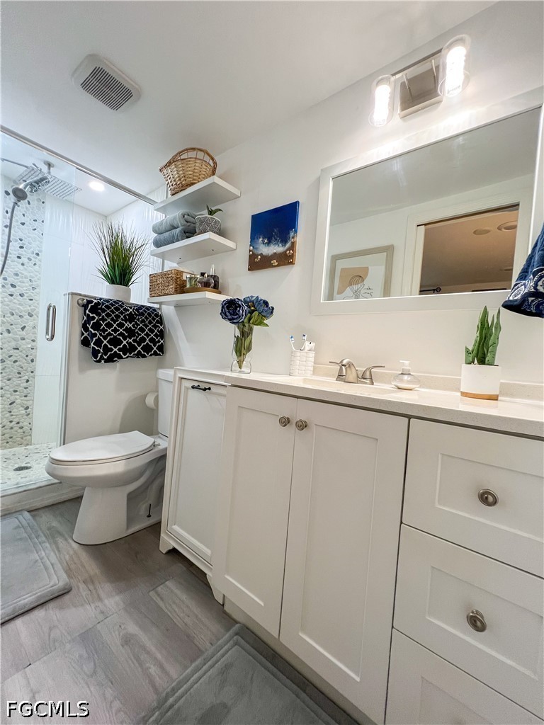 4 Bed Pool Home for Sale in Granada Terrace, photo 17