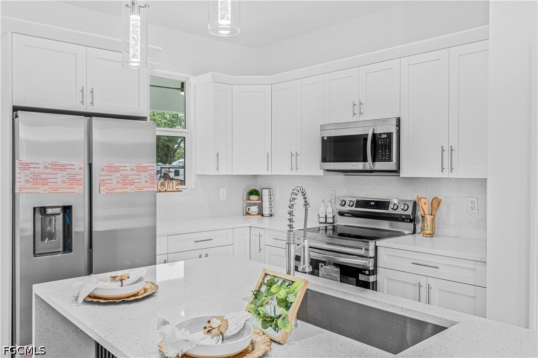 3 Bed SingleFamilyResidence for Sale in Lehigh Acres, photo 17