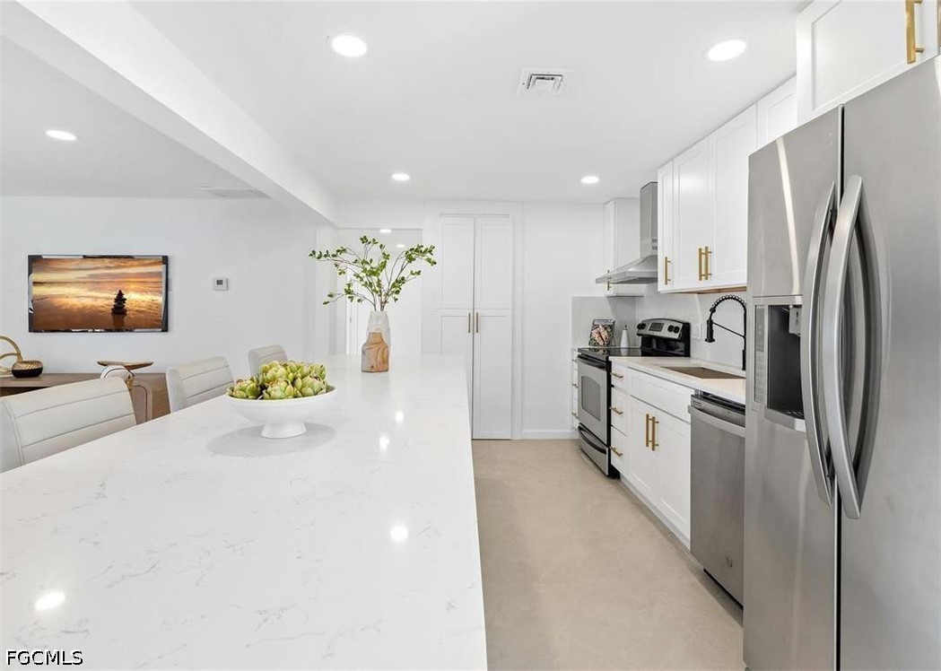 3 Bed SingleFamilyResidence for Sale in Pompano Beach, photo 17
