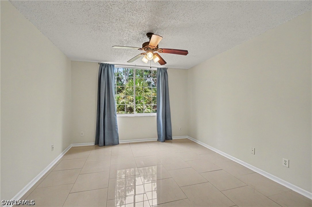 2 Bed Condominium for Sale in Naples, photo 17