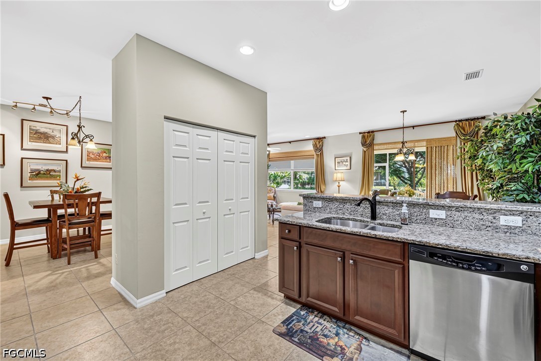 3 Bed SingleFamilyResidence for Sale in Verdmont, photo 17