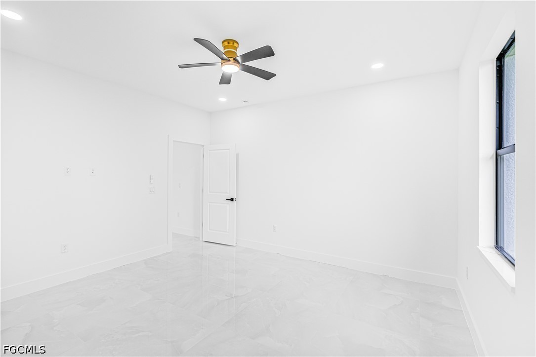 3 Bed SingleFamilyResidence for Sale in Lehigh Acres, photo 17