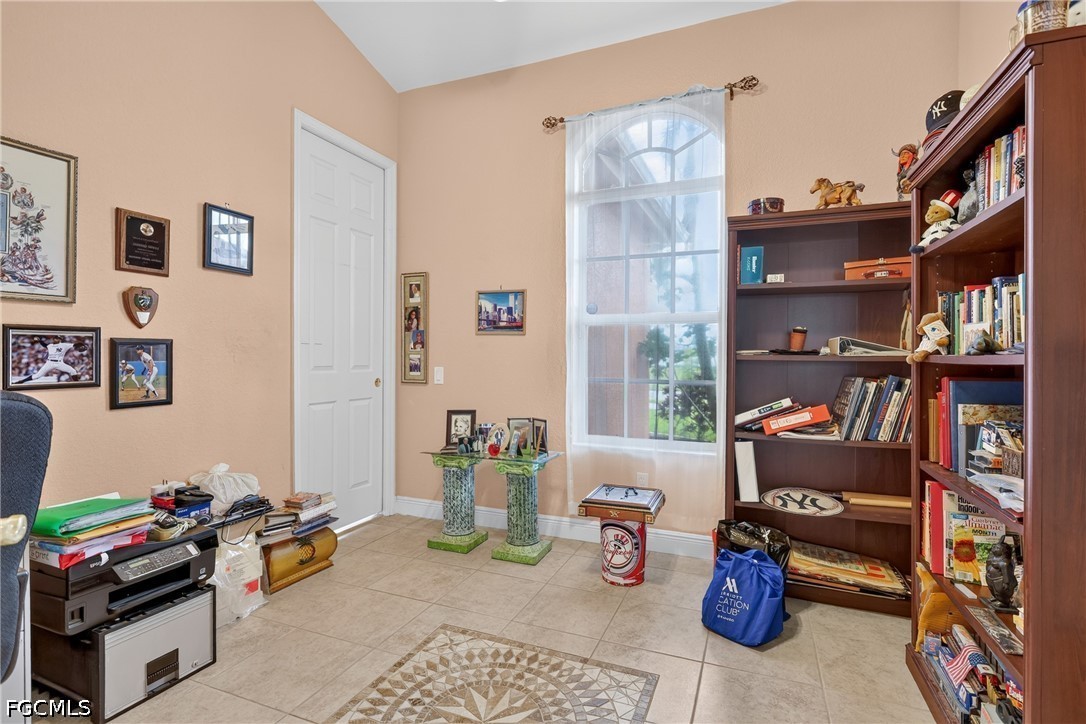 3 Bed Pool Home for Sale in Cape Coral, photo 17