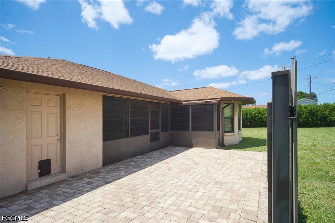 3 Bed SingleFamilyResidence for Sale in Cape Coral, photo 17
