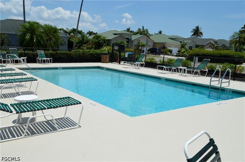 3 Bed Waterfront Home for Sale in Emerald Cove, photo 17