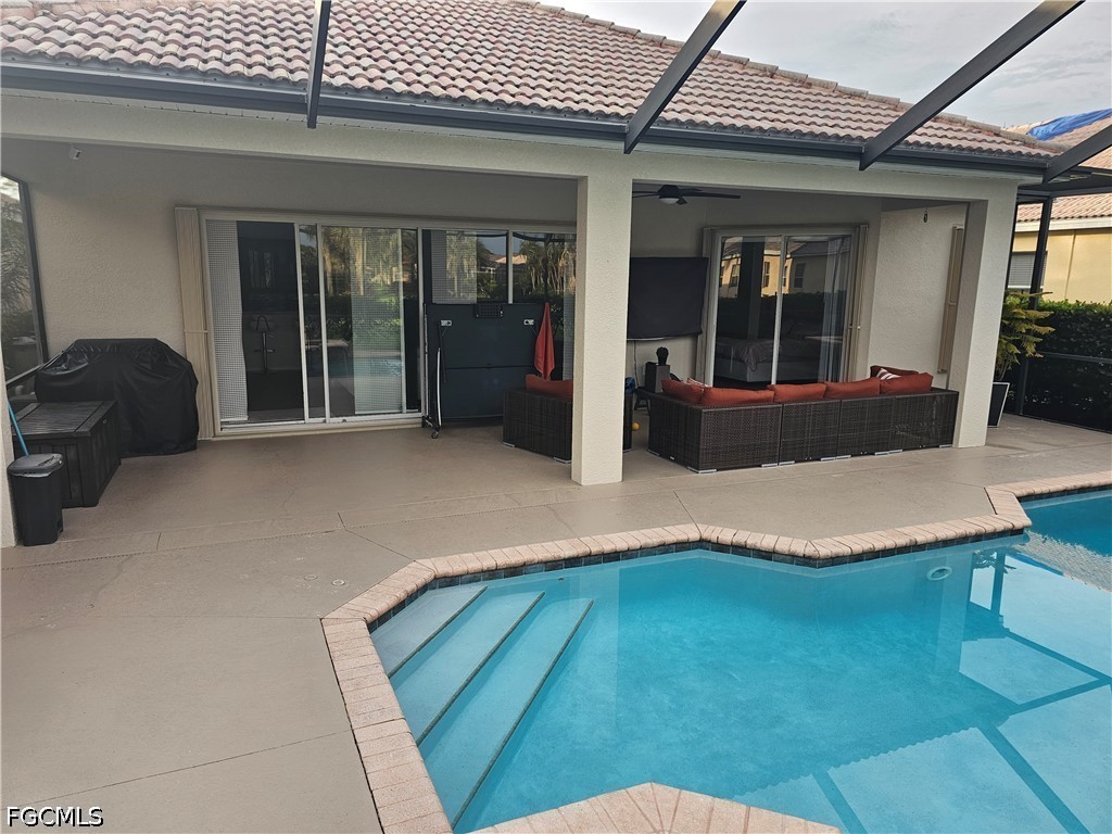 2 Bed Pool Home for Sale in Westminster, photo 17