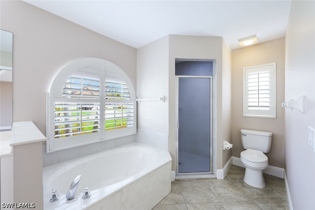 3 Bed Pool Home for Sale in Marco Beach, photo 17