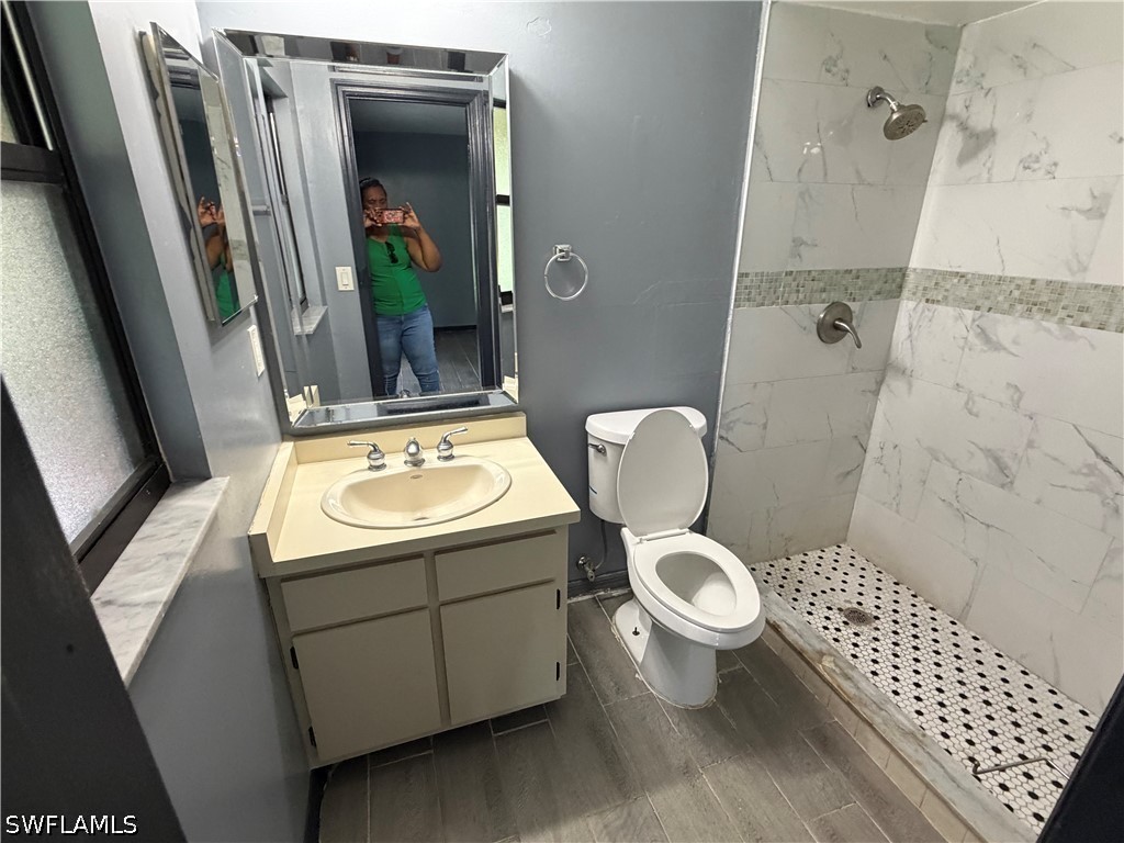 3 Bed SingleFamilyResidence for Sale in Lehigh Acres, photo 17