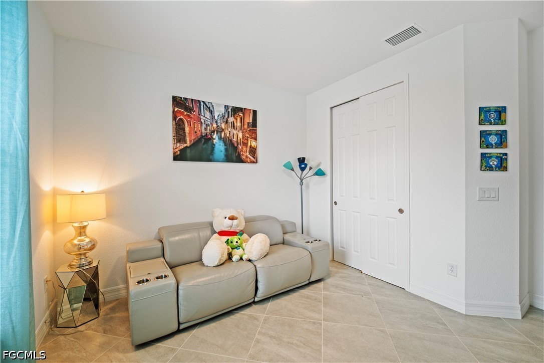 5 Bed SingleFamilyResidence for Sale in Lake Timber, photo 17