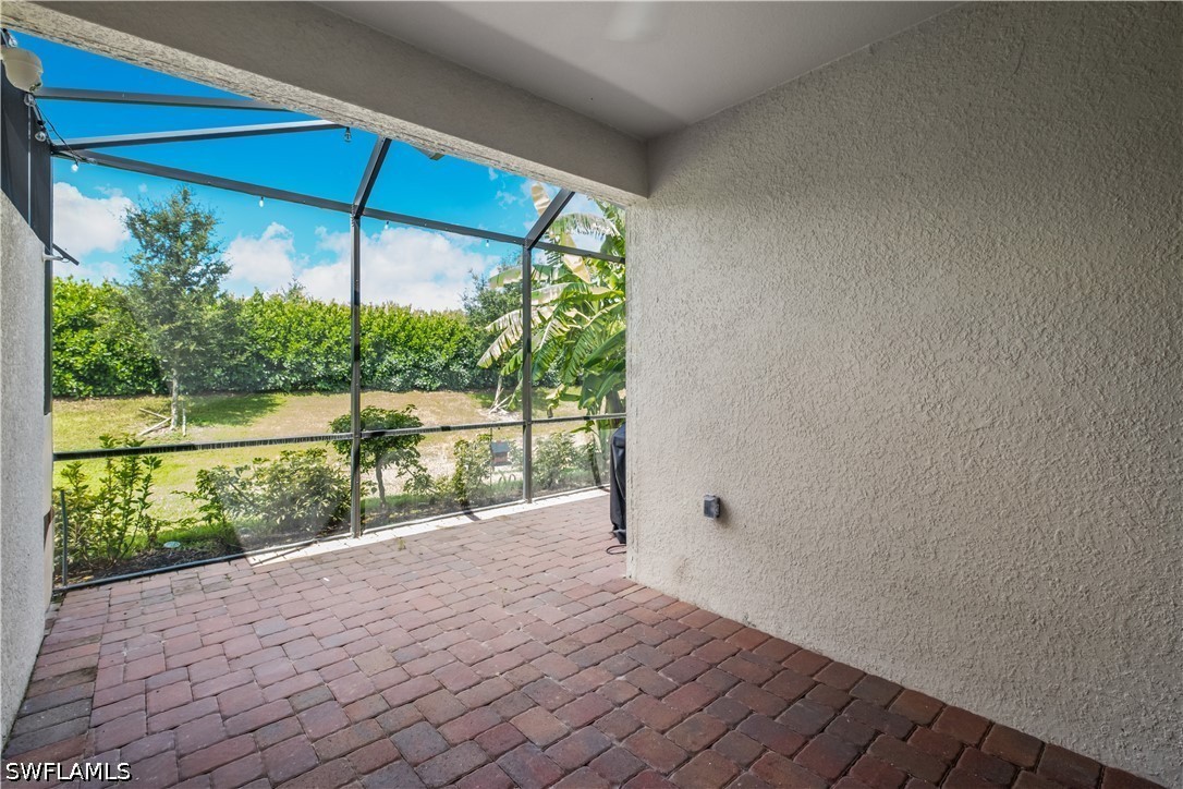 2 Bed Attached for Sale in Naples, photo 17