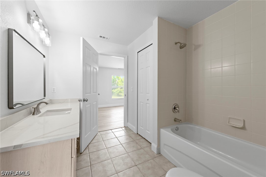 3 Bed SingleFamilyResidence for Sale in Cape Coral, photo 17