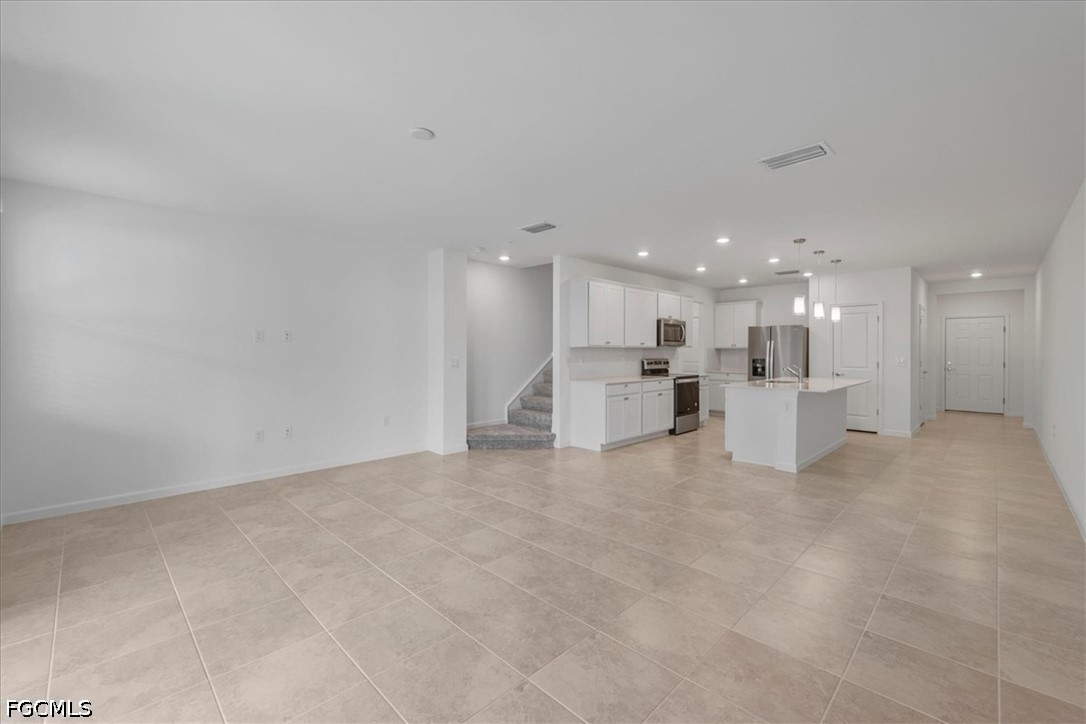 3 Bed SingleFamilyResidence for Sale in Cape Coral, photo 17