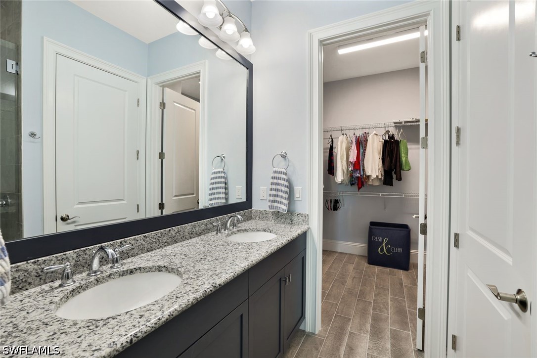 2 Bed Attached for Sale in Naples, photo 17