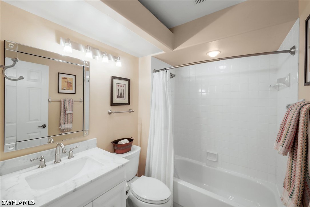 2 Bed Condominium for Sale in Bonita Springs, photo 17
