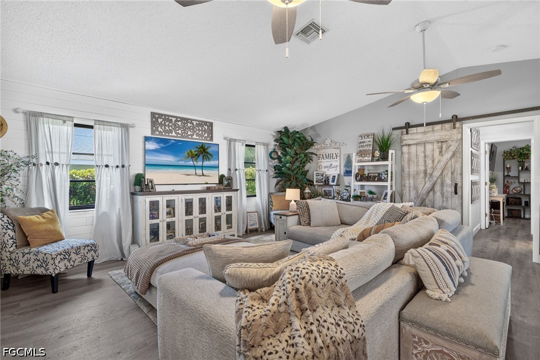 3 Bed Pool Home for Sale in Cape Coral, photo 17