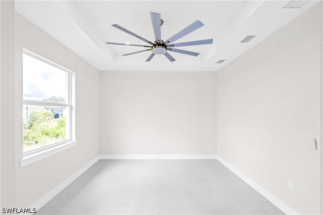4 Bed SingleFamilyResidence for Sale in Lehigh Acres, photo 17