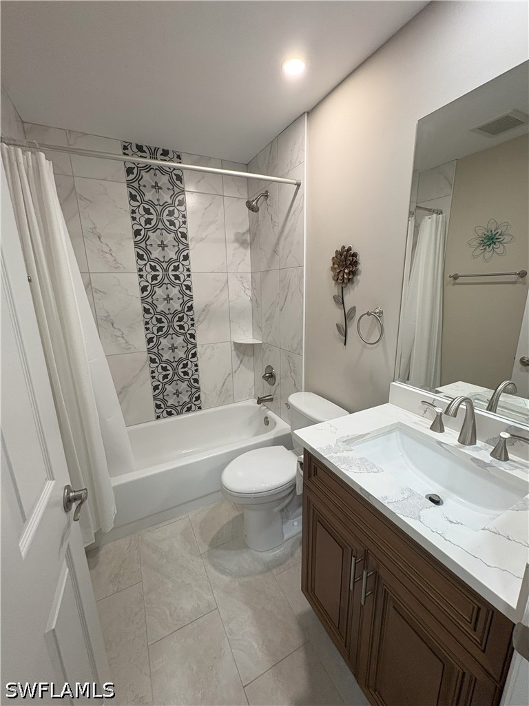 2 Bed Condominium for Sale in Naples, photo 17