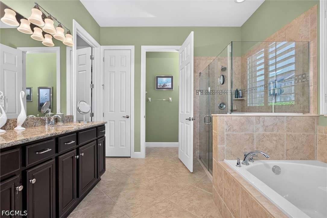 3 Bed Pool Home for Sale in Somerset, photo 17