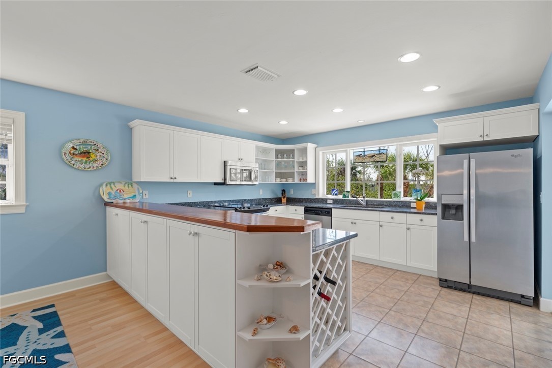 3 Bed Pool Home for Sale in Sanibel Bayous, photo 17