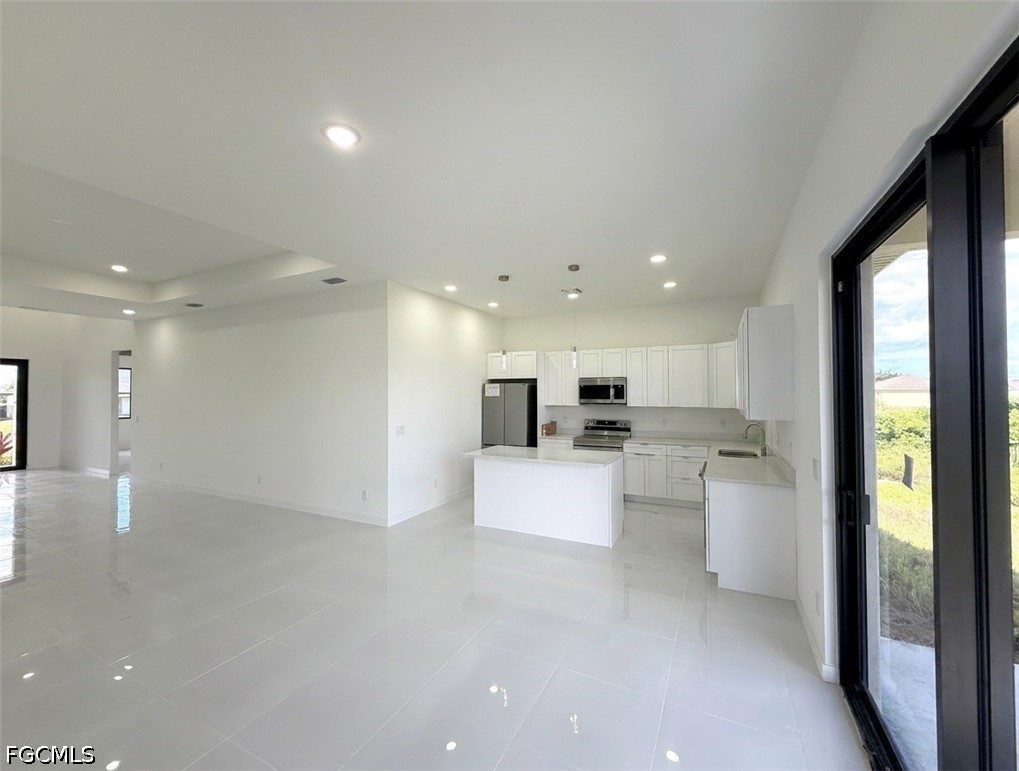 4 Bed SingleFamilyResidence for Sale in Cape Coral, photo 17
