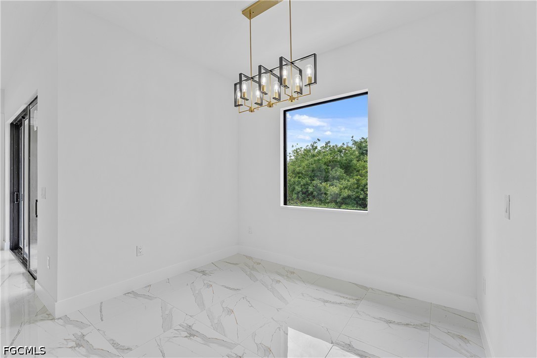 4 Bed SingleFamilyResidence for Sale in Lehigh Acres, photo 17