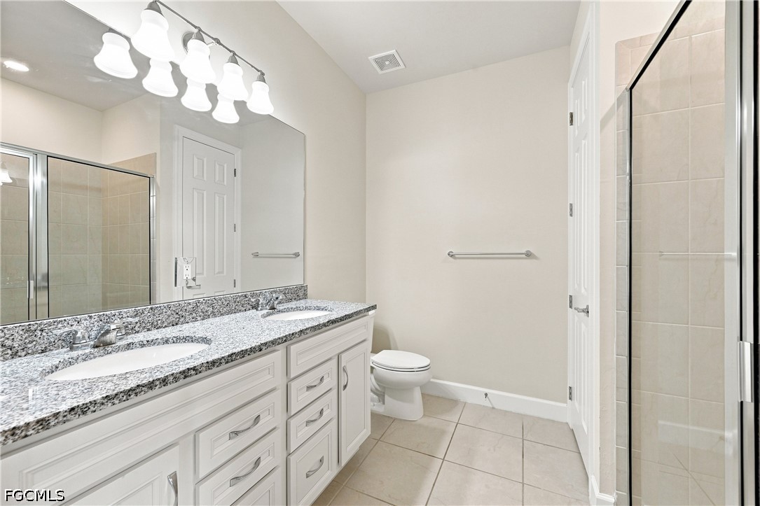 3 Bed Waterfront Home for Sale in Fort Myers, photo 17