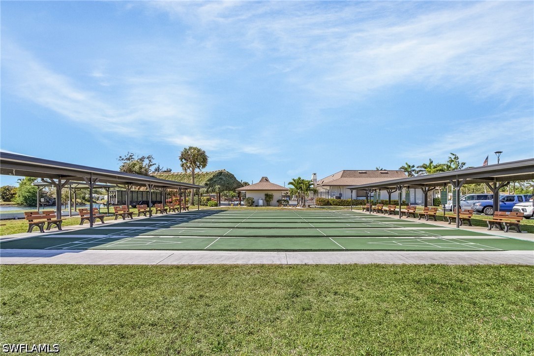 2 Bed ManufacturedHome for Sale in Naples, photo 17