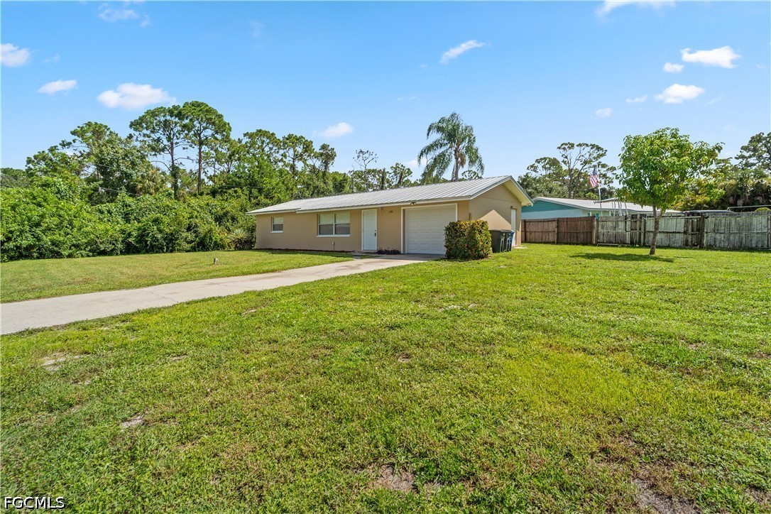 2 Bed SingleFamilyResidence for Sale in North Fort Myers, photo 17