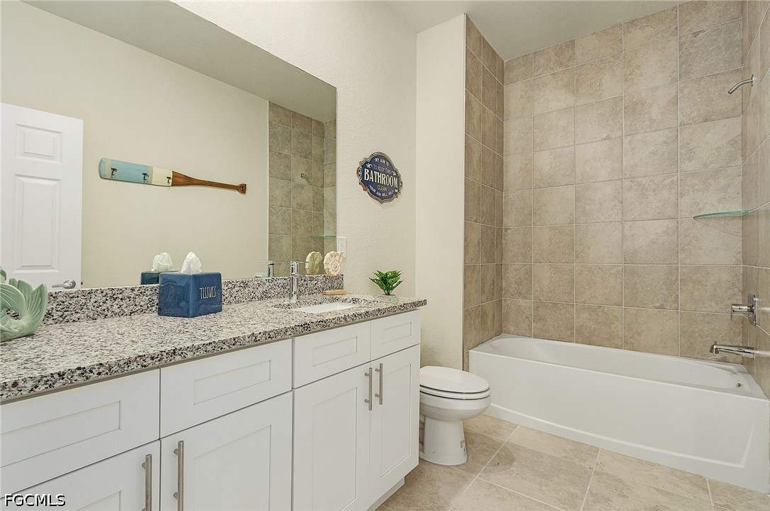4 Bed SingleFamilyResidence for Sale in Cape Coral, photo 17