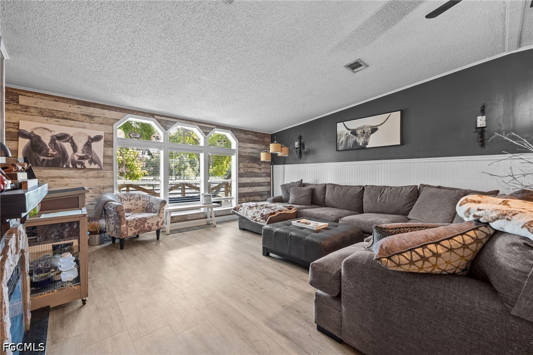 3 Bed ManufacturedHome for Sale in Not Applicable, photo 17