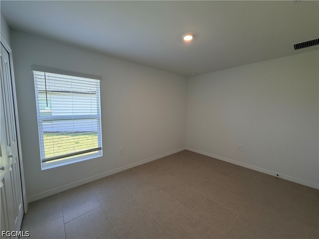 3 Bed SingleFamilyResidence for Sale in Crane Landing, photo 17