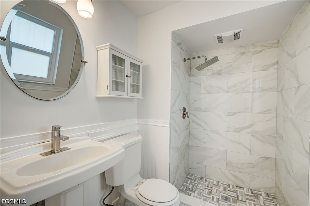 3 Bed Pool Home for Sale in Cape Coral, photo 17