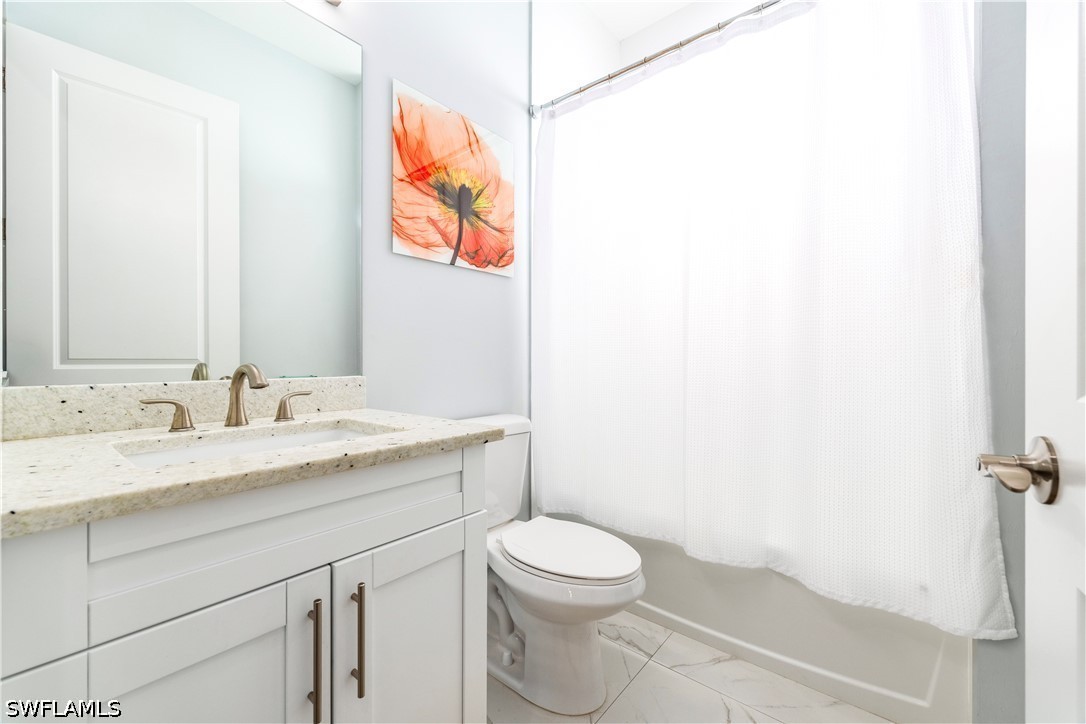 3 Bed SingleFamilyResidence for Sale in Naples, photo 17