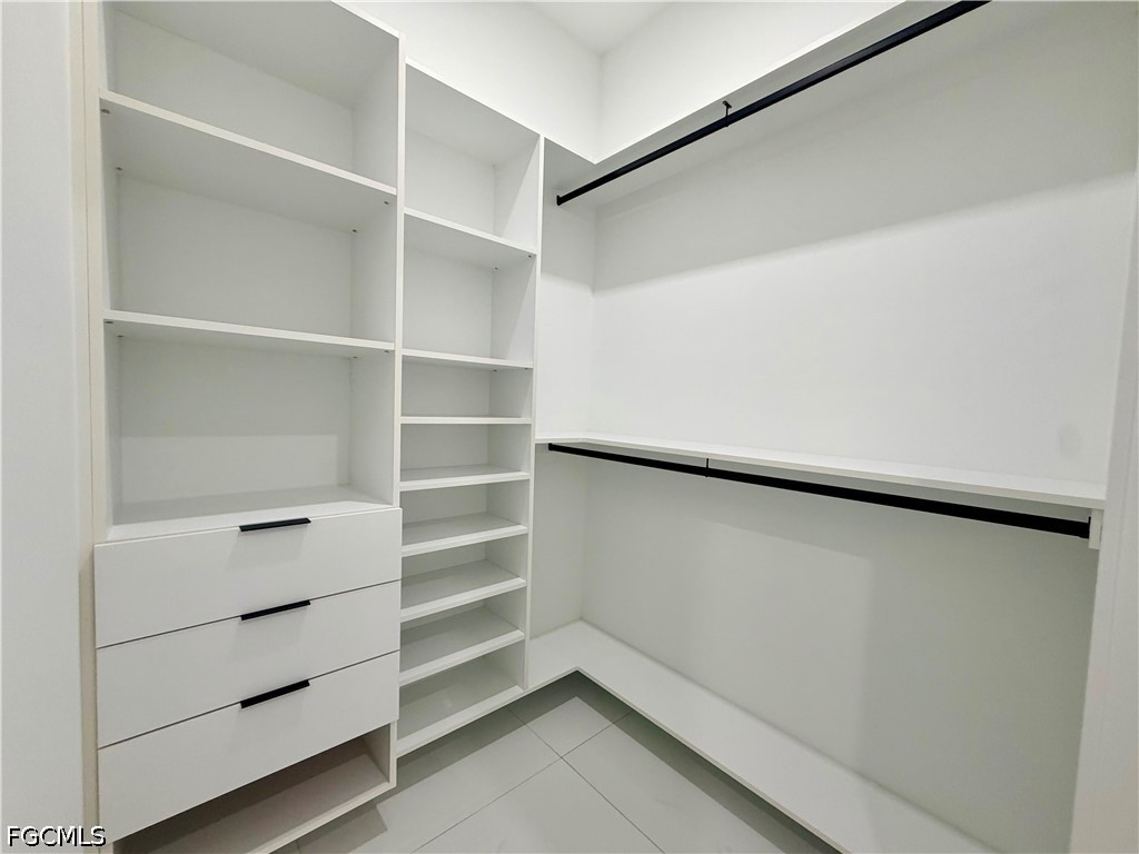 3 Bed SingleFamilyResidence for Sale in Lehigh Estates, photo 17