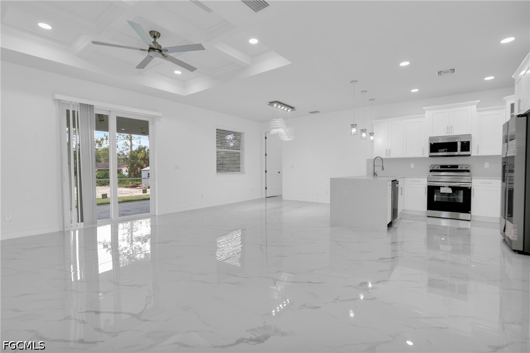 3 Bed SingleFamilyResidence for Sale in Lehigh Acres, photo 17