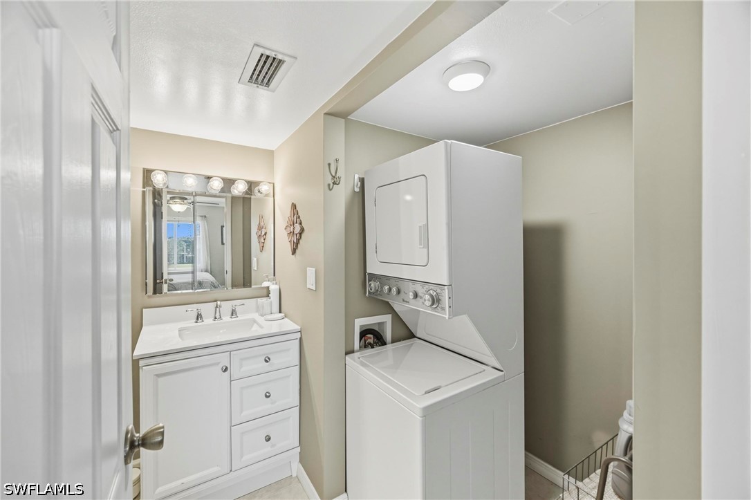 2 Bed Waterfront Home for Sale in Naples, photo 17