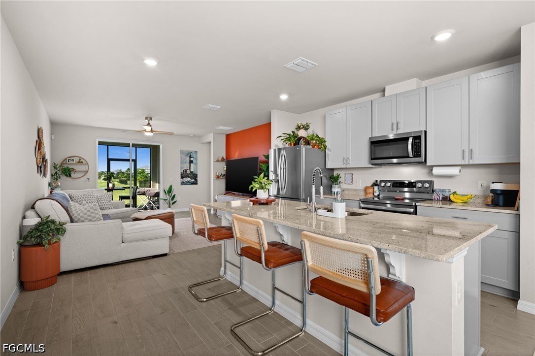 3 Bed SingleFamilyResidence for Sale in Crescent Grove, photo 17