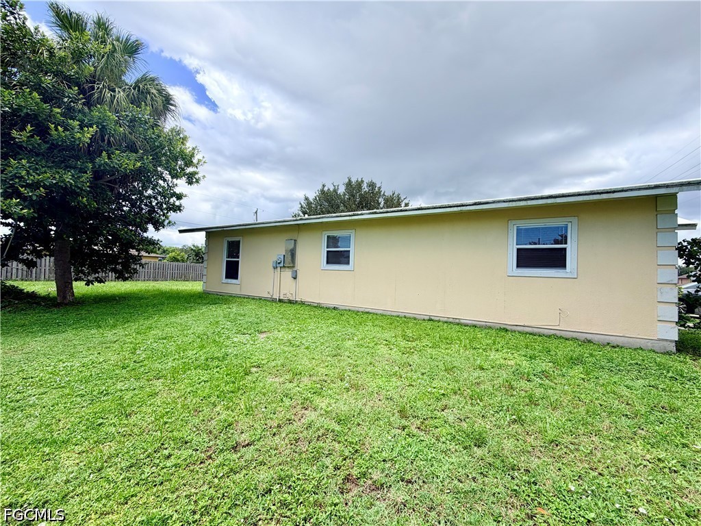 3 Bed SingleFamilyResidence for Sale in Cape Coral, photo 17