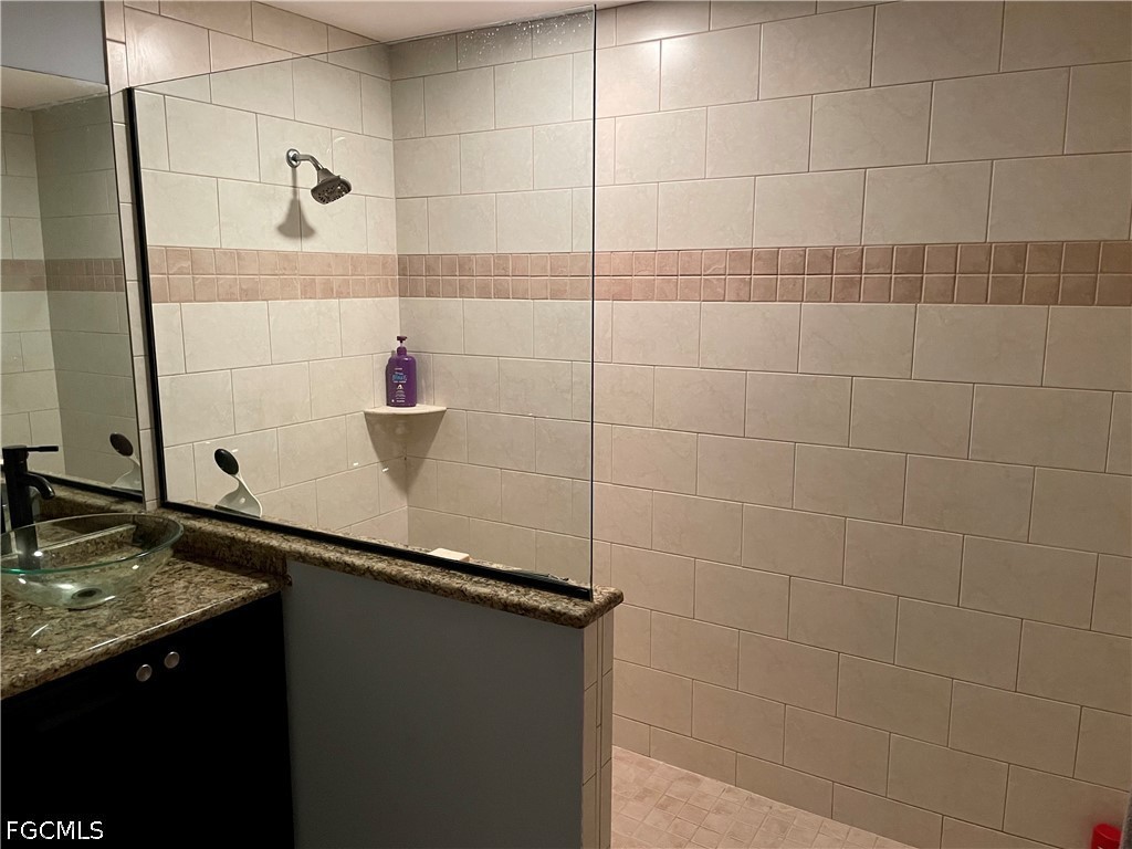 2 Bed Condominium for Sale in Naples, photo 17