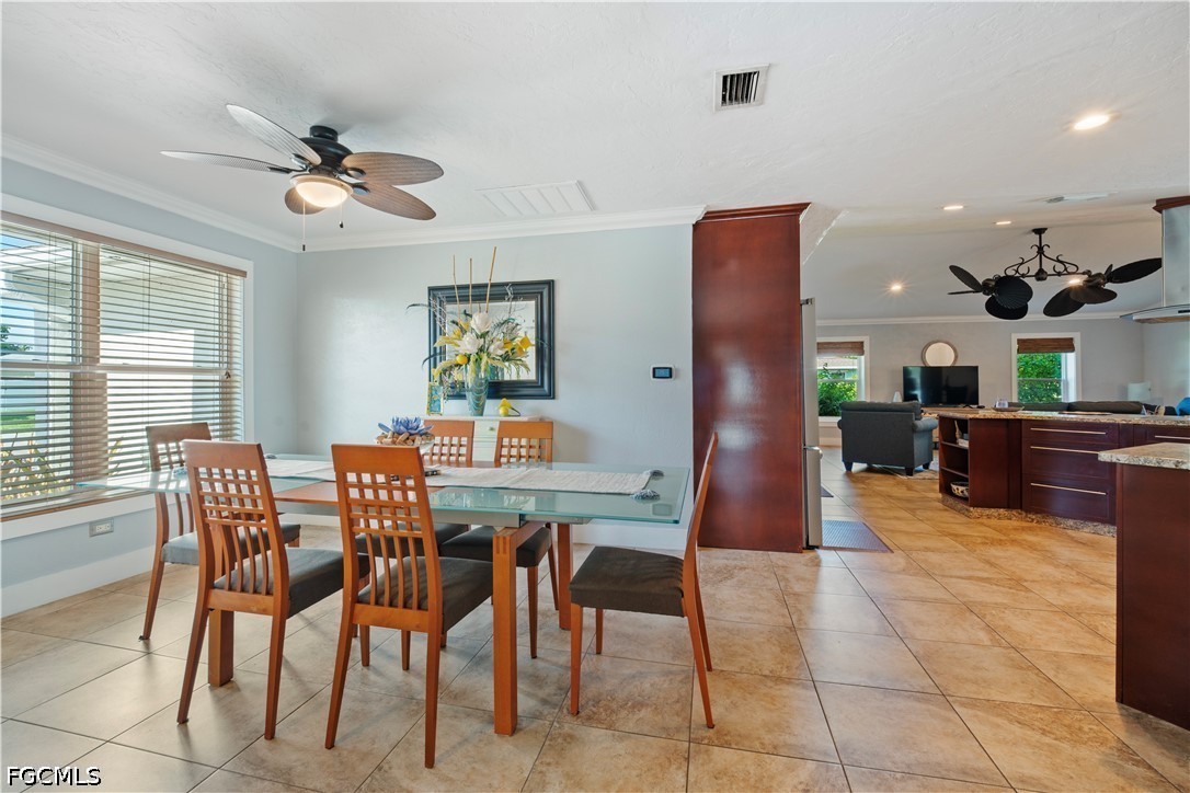 3 Bed Pool Home for Sale in Cape Coral, photo 17