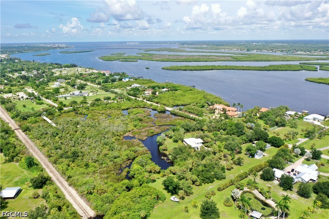 Residential for Sale in Palm Breeze, photo 17