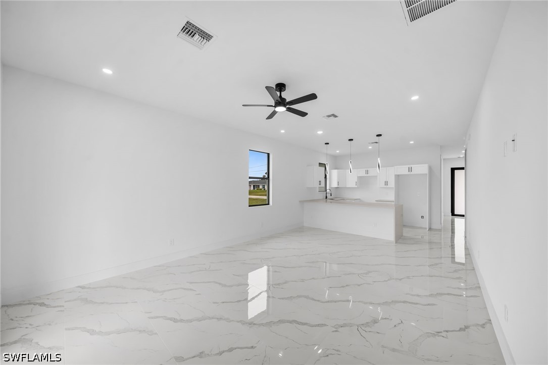 3 Bed SingleFamilyResidence for Sale in Cape Coral, photo 17