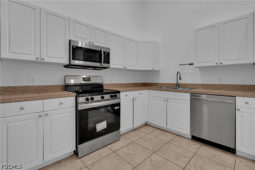 6 Bed Duplex for Sale in Lehigh Acres, photo 17