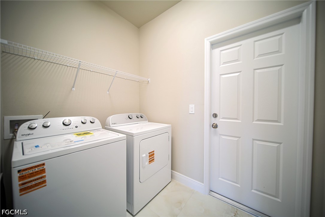 3 Bed SingleFamilyResidence for Sale in Lehigh Acres, photo 17