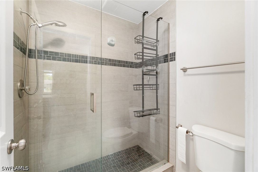2 Bed Waterfront Home for Sale in Naples, photo 17