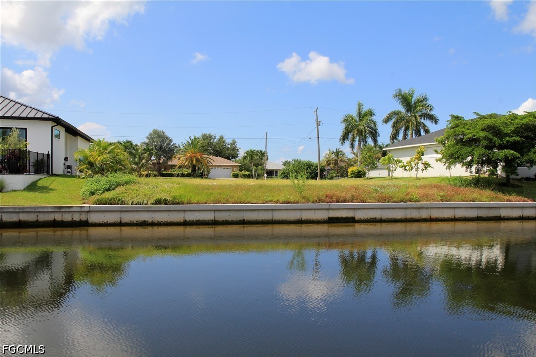 Waterfront Home for Sale in Cape Coral, photo 17