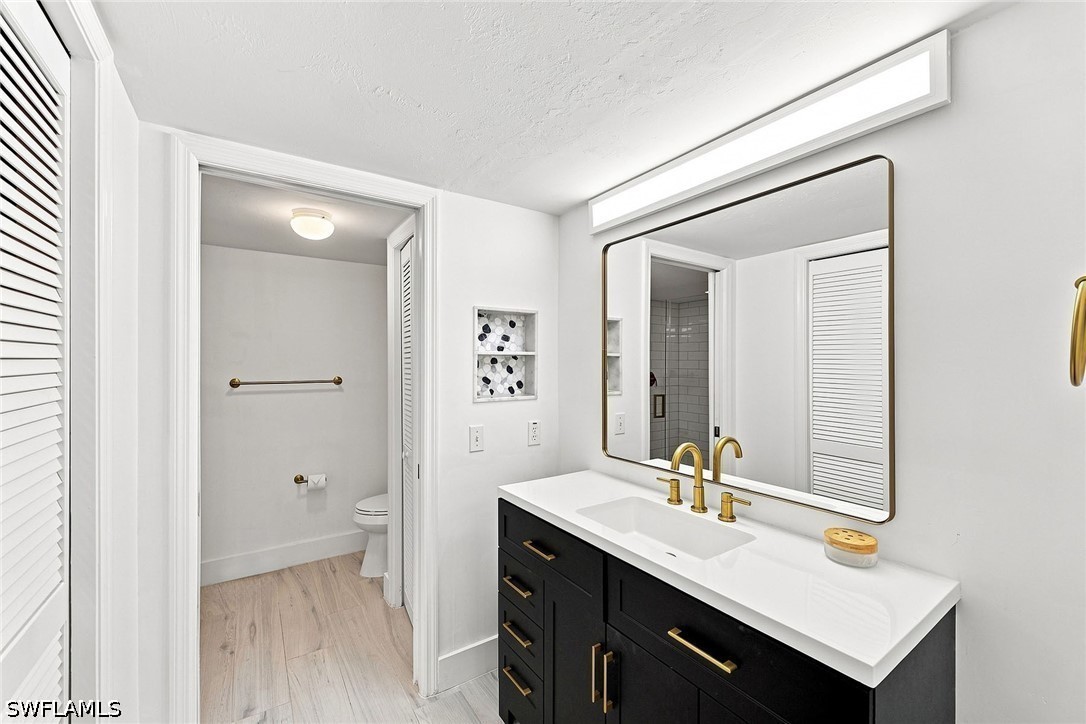 2 Bed Condominium for Sale in Country Glen, photo 17