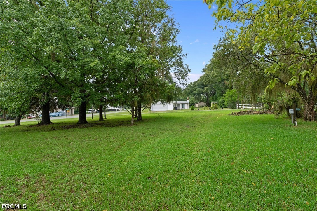 3 Bed SingleFamilyResidence for Sale in Acreage, photo 17
