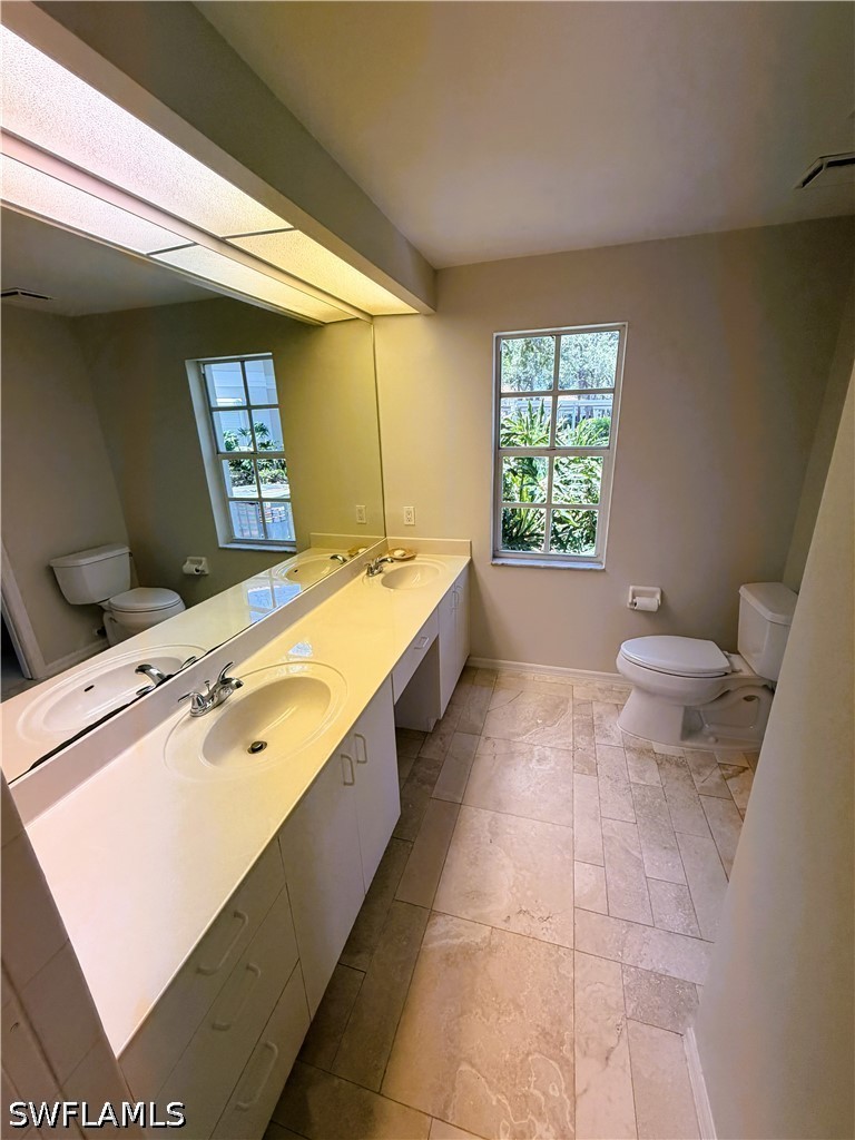 2 Bed Waterfront Home for Sale in Pipers Grove, photo 17